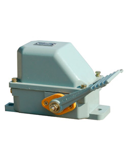 НВ-701 У2, рычаг с 1-ой педалью, 10А, IP54, 2 эл. цепи  (ЭТ)