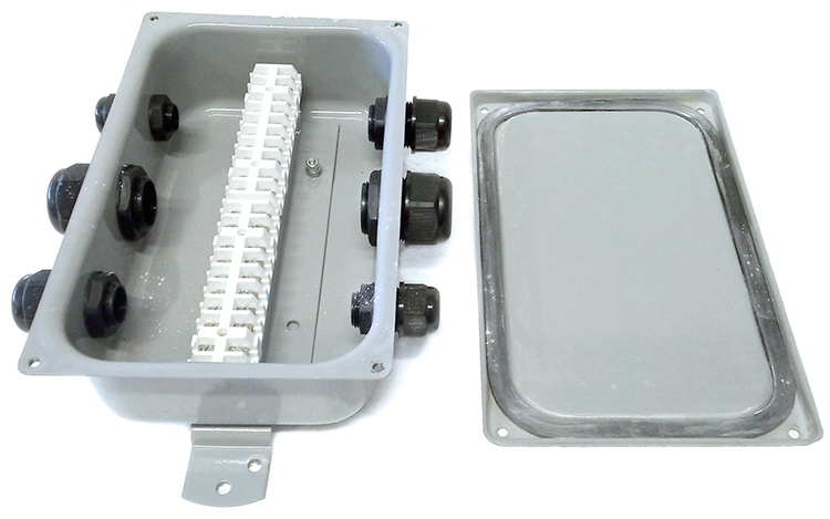 КС-20 У2, 20 клемм, IP65 (пластиковые вводы MG)